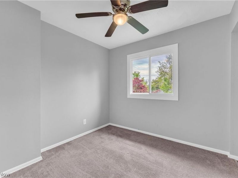 16605 Glenpark Avenue , Cleveland, OH 44128 Photo 6