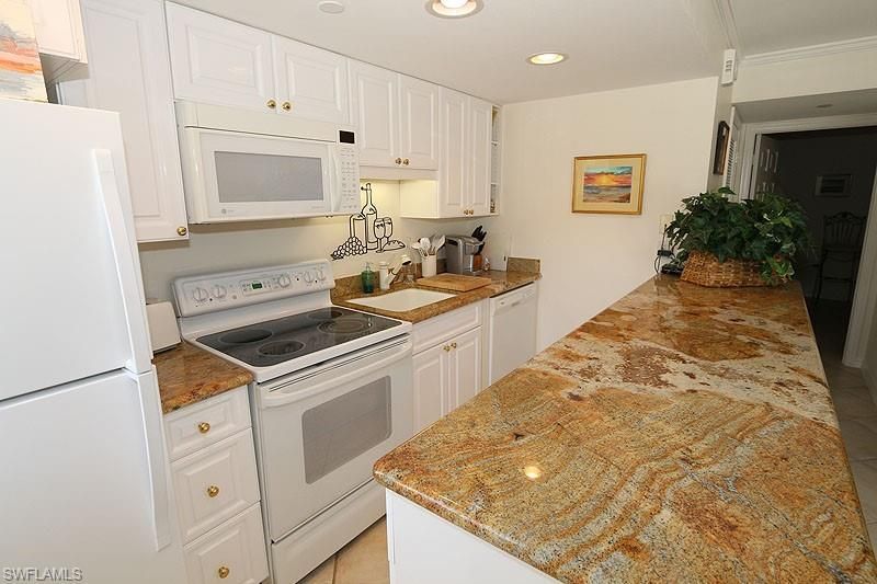 480 5th St S, Unit 202, Naples, FL 34102 Photo