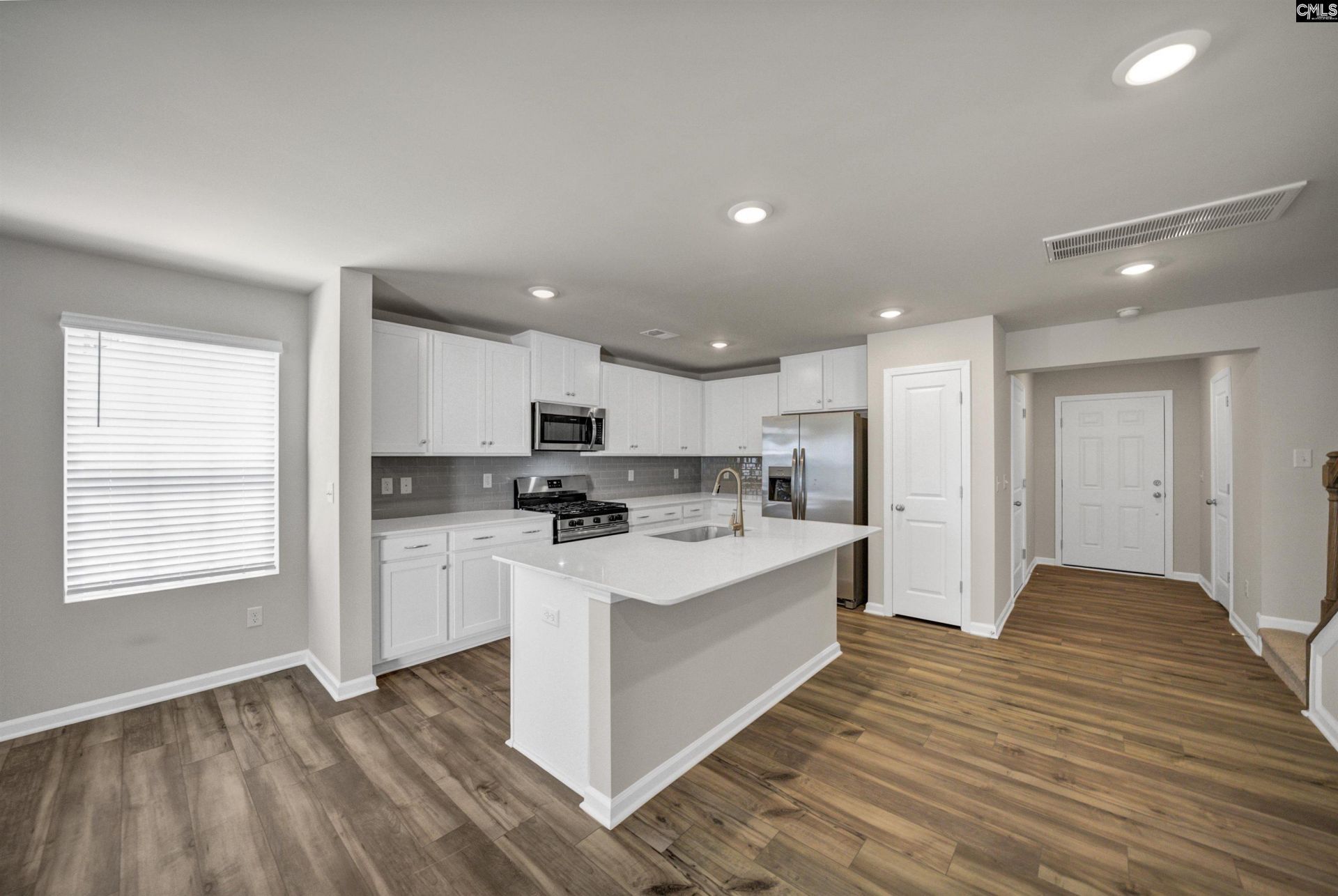 108 Winding Chestnut Drive Photo 7