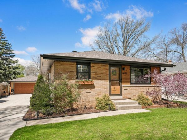 4049 S 58th St, Milwaukee, WI 53220