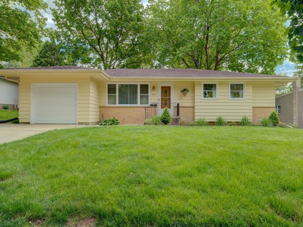 1127 American Ave, Waukesha, WI 53188