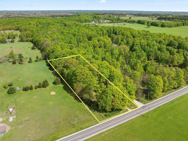 2799 Lake Ann Road, Interlochen, MI 49643