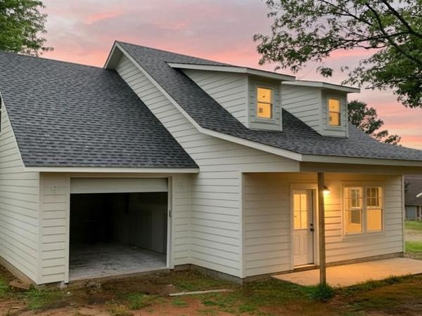 1867 Rockford Drive, Eufaula, OK 74432
