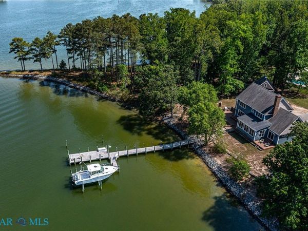 417 Buzzard's Point Road , Reedville, VA 22539