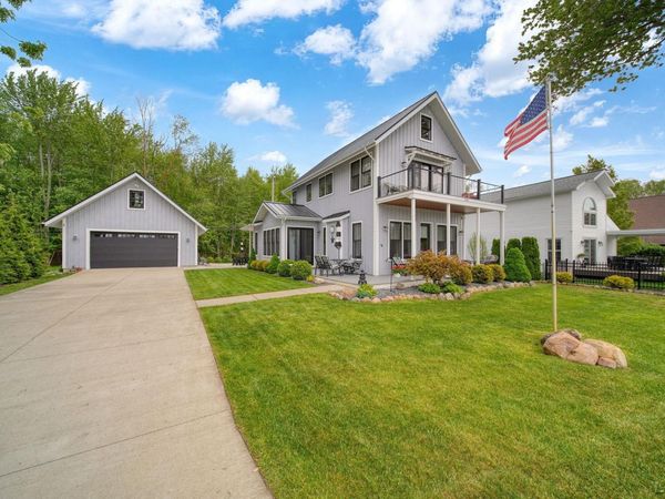 3493 Round Lake , Manitou Beach, MI 49253