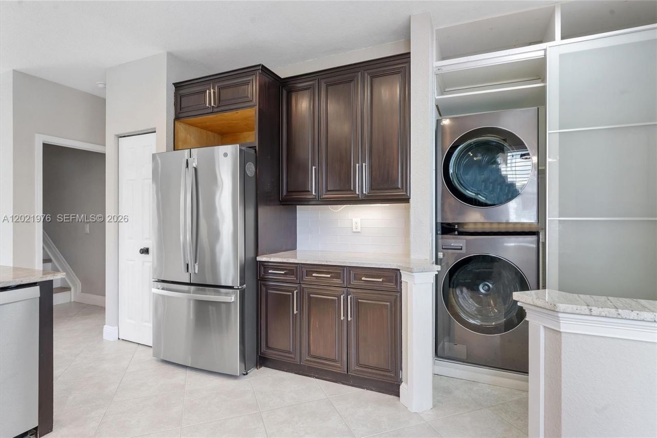 1868 Silverbell Ter , Weston, FL 33327 Photo