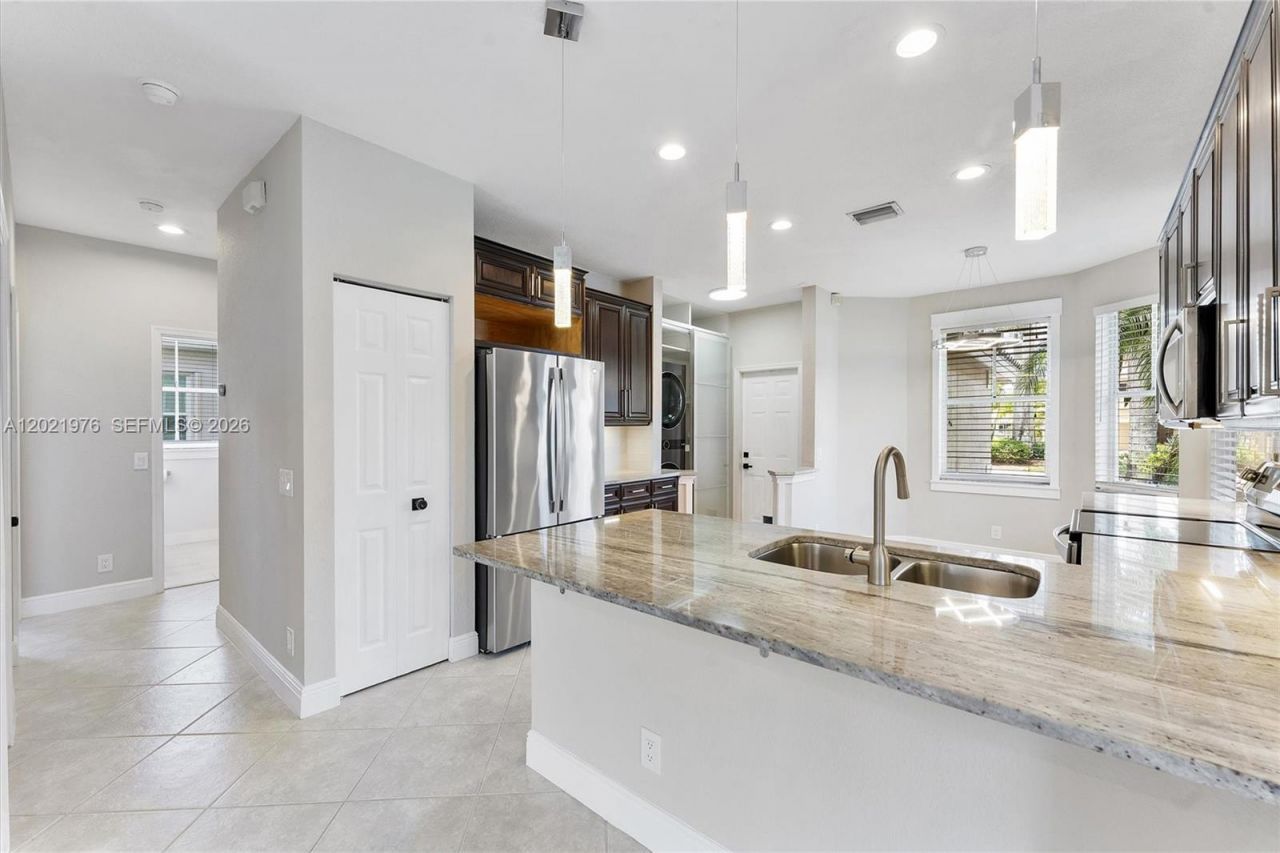 1868 Silverbell Ter , Weston, FL 33327 Photo
