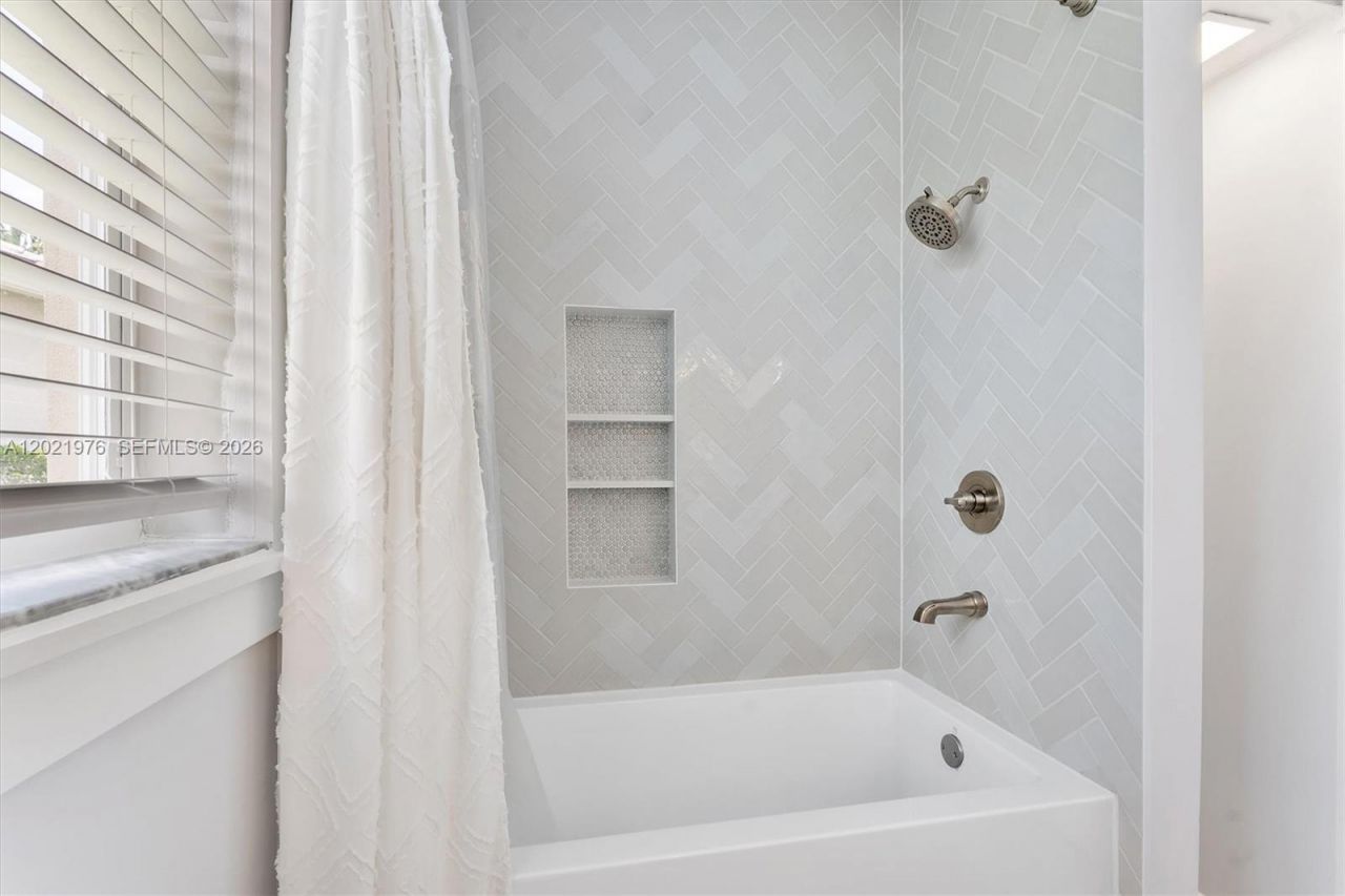 1868 Silverbell Ter , Weston, FL 33327 Photo