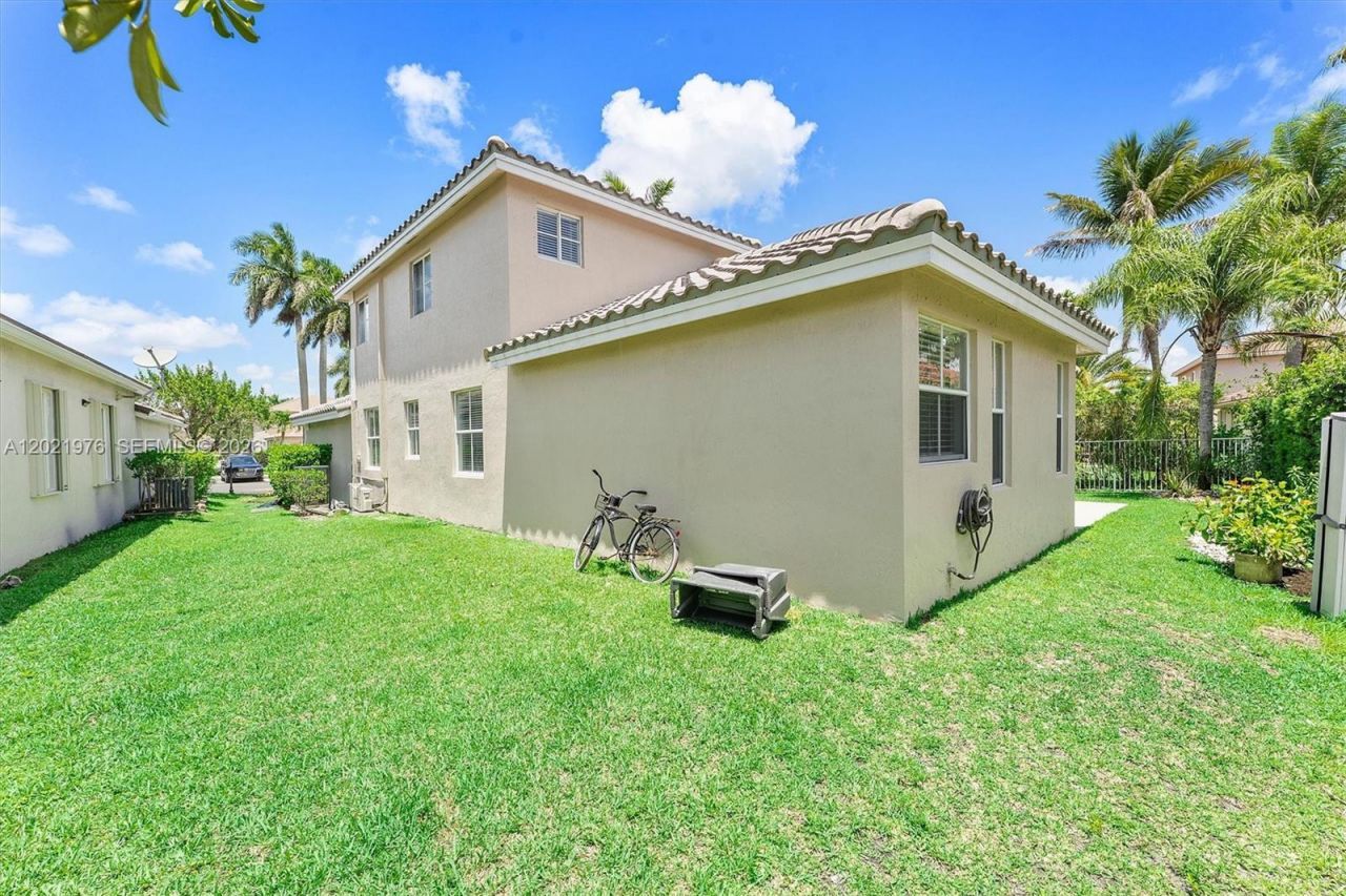 1868 Silverbell Ter , Weston, FL 33327 Photo