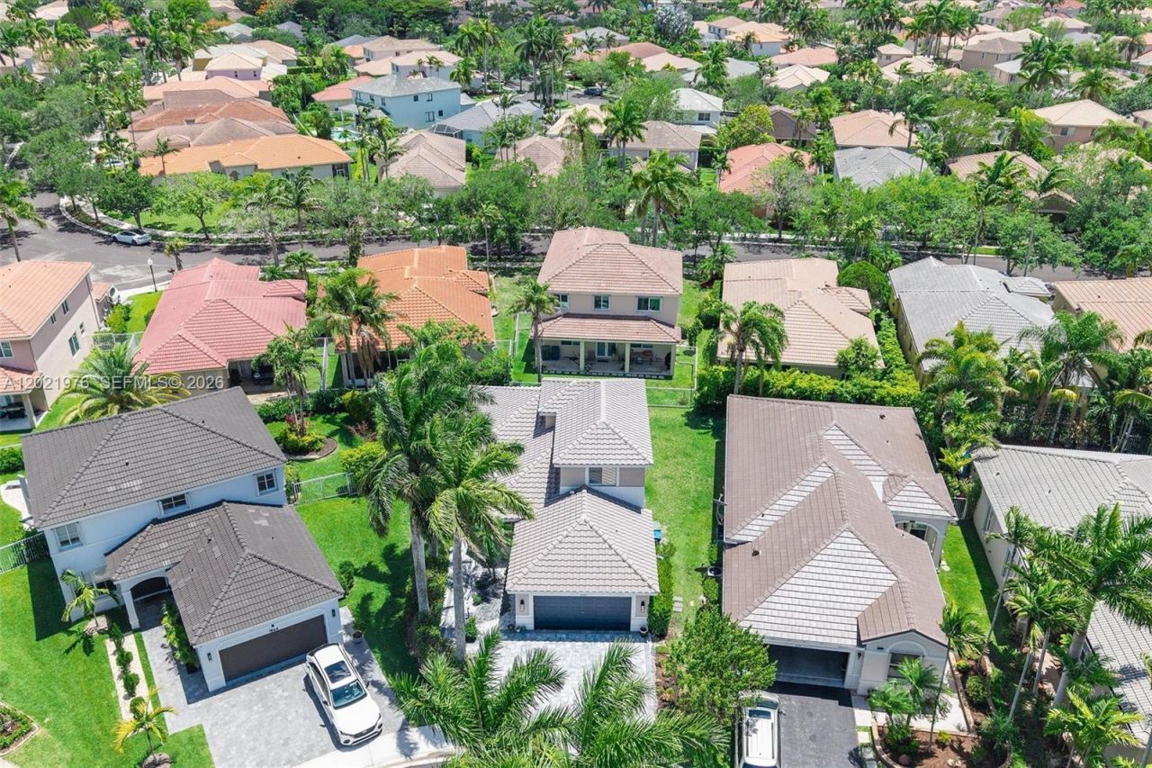 1868 Silverbell Ter , Weston, FL 33327 Photo