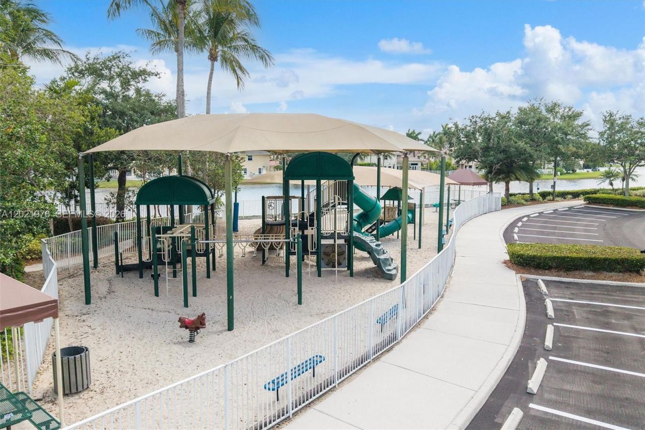 1868 Silverbell Ter , Weston, FL 33327 Photo