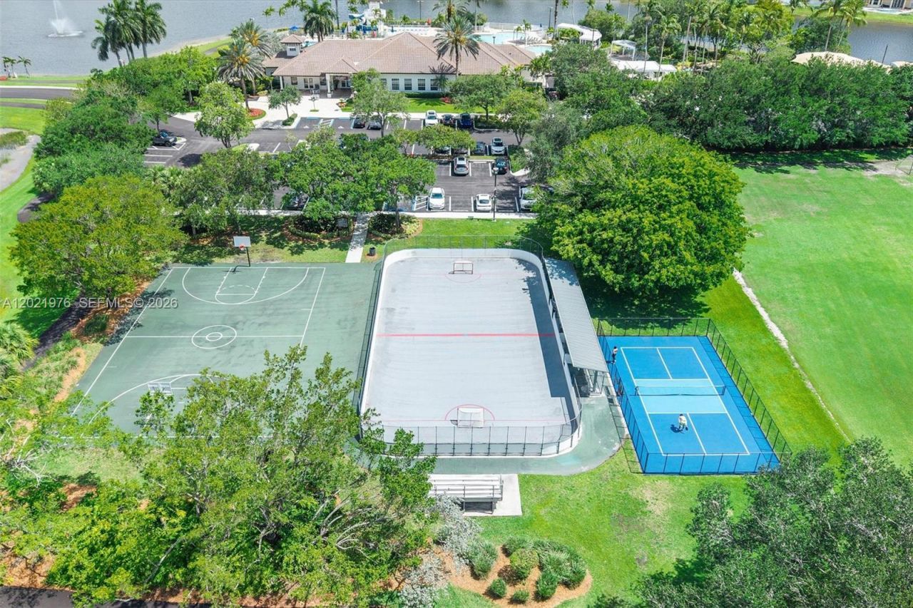 1868 Silverbell Ter , Weston, FL 33327 Photo