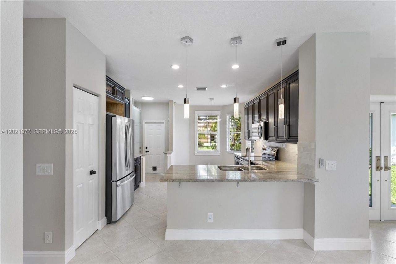 1868 Silverbell Ter , Weston, FL 33327 Photo