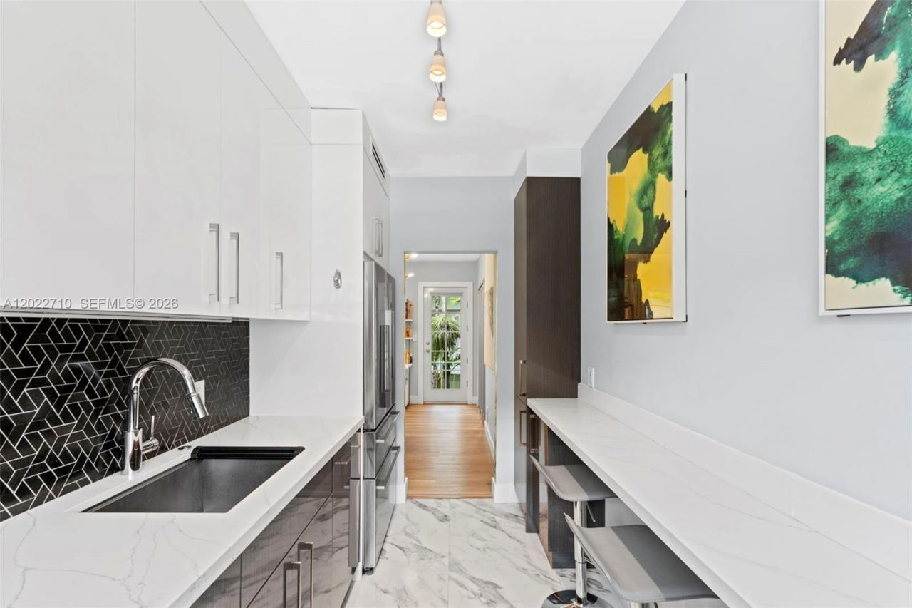 1925 Washington Ave , Unit 16, Miami Beach, FL 33139 Photo