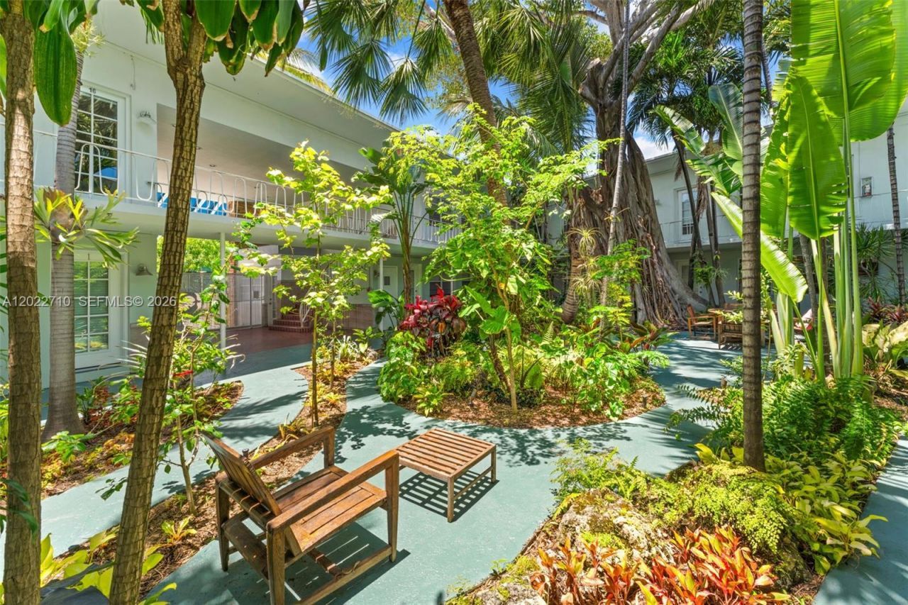 1925 Washington Ave , Unit 16, Miami Beach, FL 33139 Photo