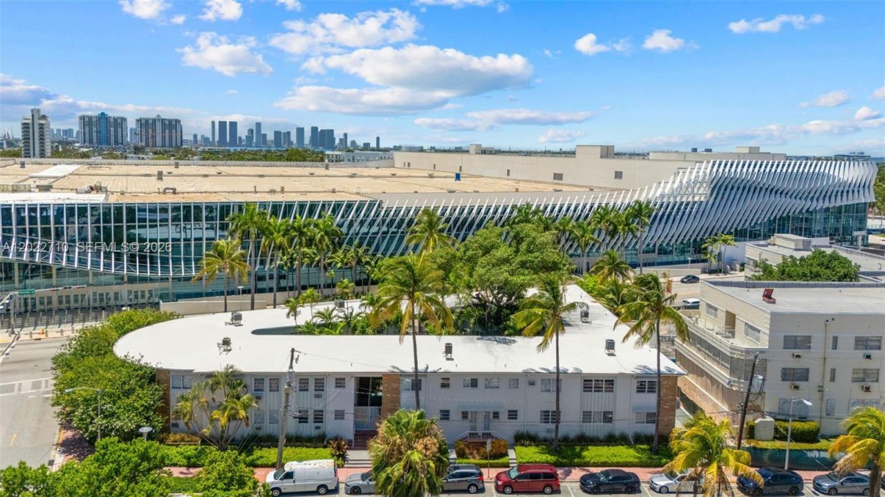 1925 Washington Ave , Unit 16, Miami Beach, FL 33139 Photo