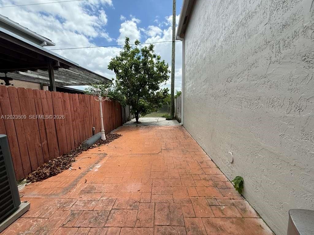 1137 NW 123rd Court , Unit 610, Miami, FL 33182 Photo