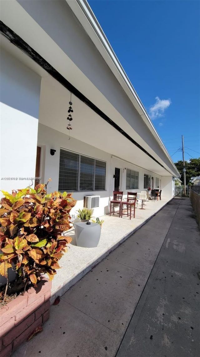 725 83rd St , Unit 2, Miami Beach, FL 33141 Photo
