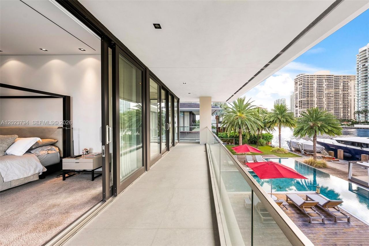 385 Centre Is , Golden Beach, FL 33160 Photo