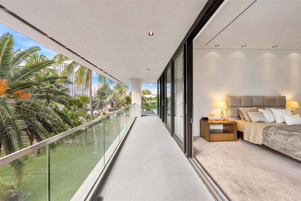 385 Centre Is , Golden Beach, FL 33160 Photo