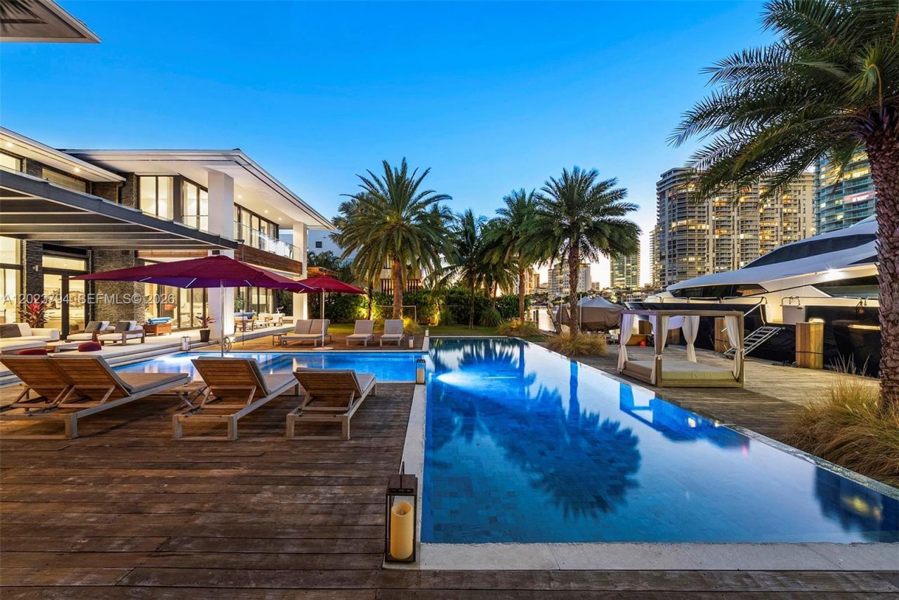 385 Centre Is , Golden Beach, FL 33160 Photo