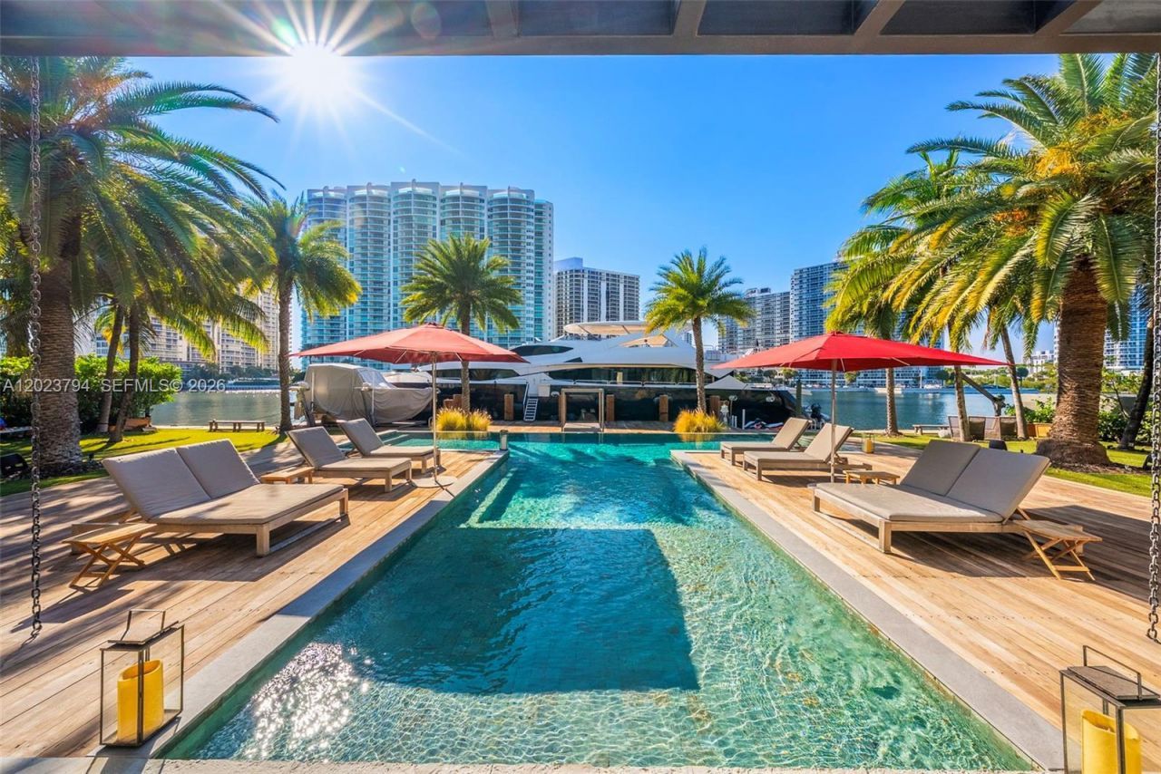 385 Centre Is , Golden Beach, FL 33160 Photo