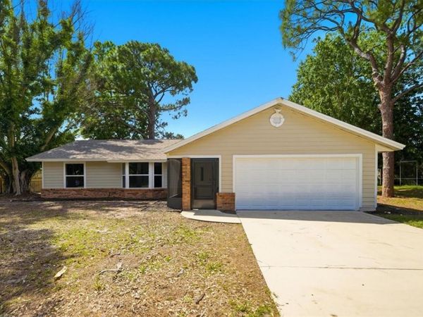 271 Naylor Street NE, Palm Bay, FL 32907