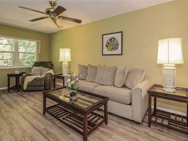109 Spring Lake Court, Unit 105, Vero Beach, FL 32962