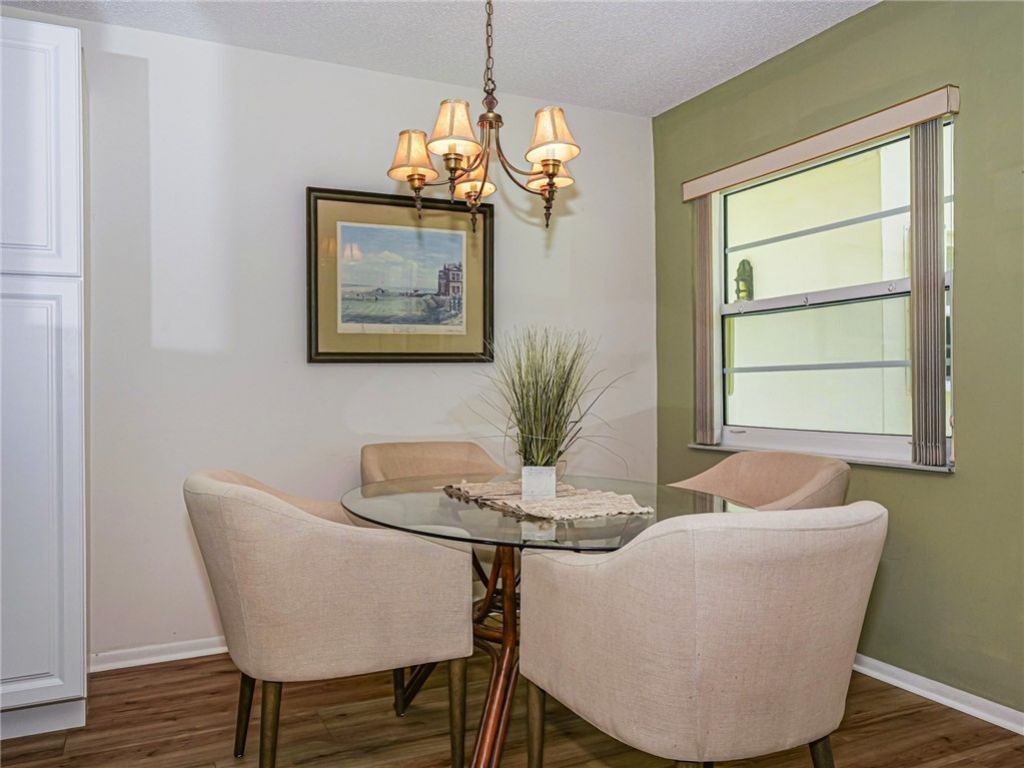 109 Spring Lake Court, Unit 105, Vero Beach, FL 32962 Photo