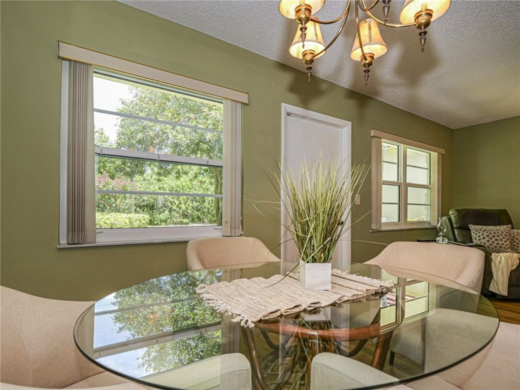 109 Spring Lake Court, Unit 105, Vero Beach, FL 32962 Photo