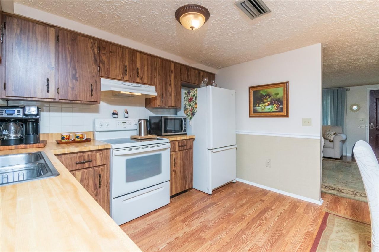 6710 Ranchwood Loop, New Port Richey, FL 34653 Photo