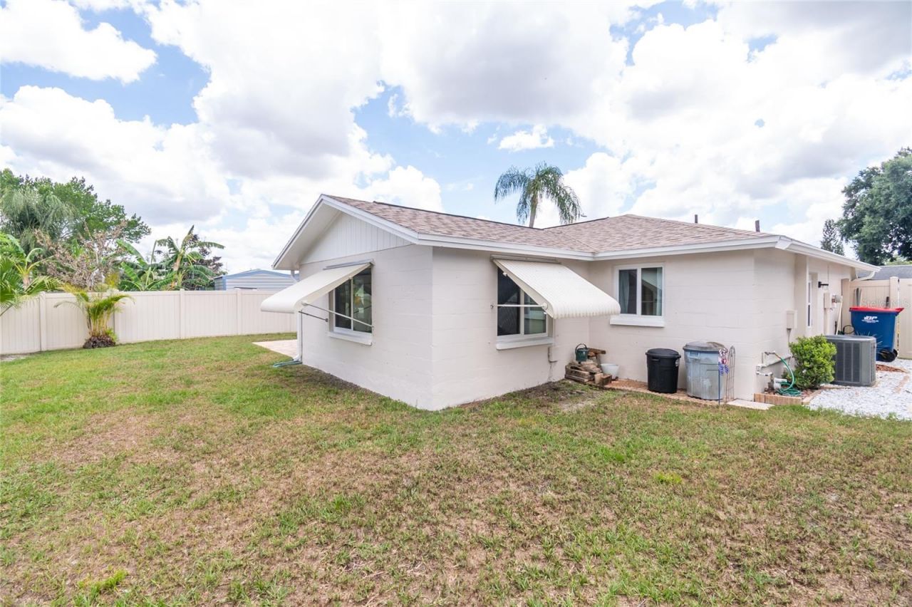 6710 Ranchwood Loop, New Port Richey, FL 34653 Photo