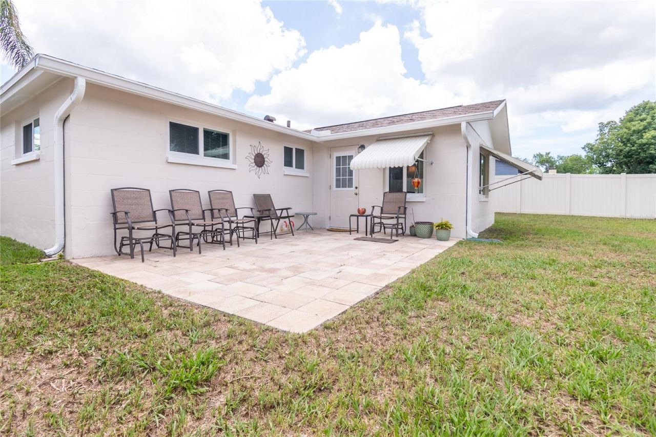 6710 Ranchwood Loop, New Port Richey, FL 34653 Photo