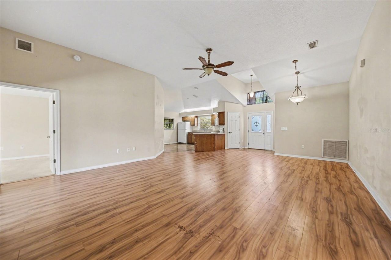 4750 Abaco Drive, Tavares, FL 32778 Photo
