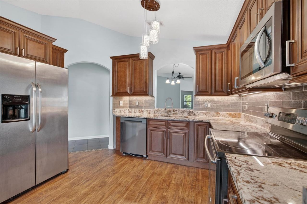 10617 Navigation Drive , Riverview, FL 33579 Photo