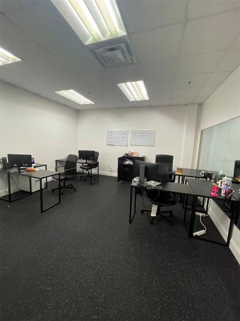 7075 Kingspointe Parkway , Unit 9, Orlando, FL 32819 Photo