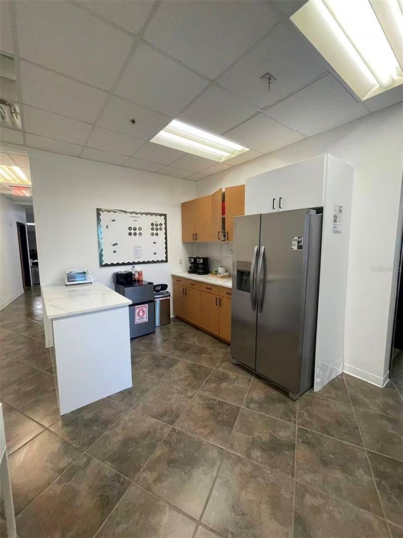 7075 Kingspointe Parkway , Unit 9, Orlando, FL 32819 Photo