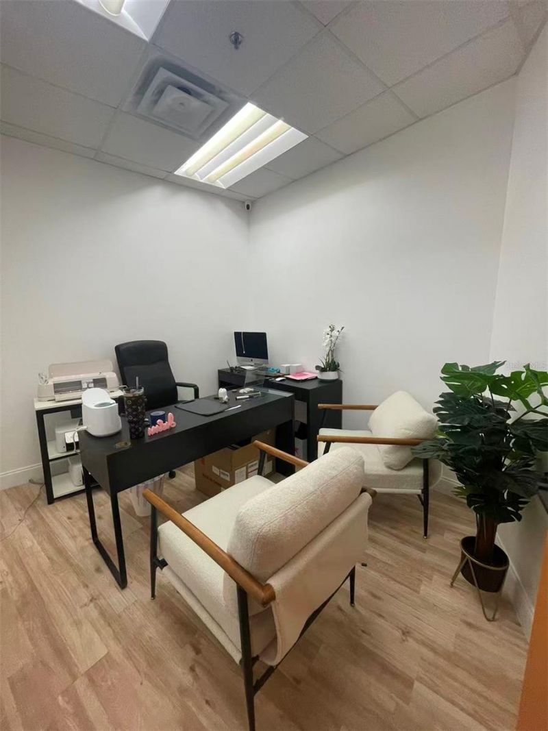 7075 Kingspointe Parkway , Unit 9, Orlando, FL 32819 Photo