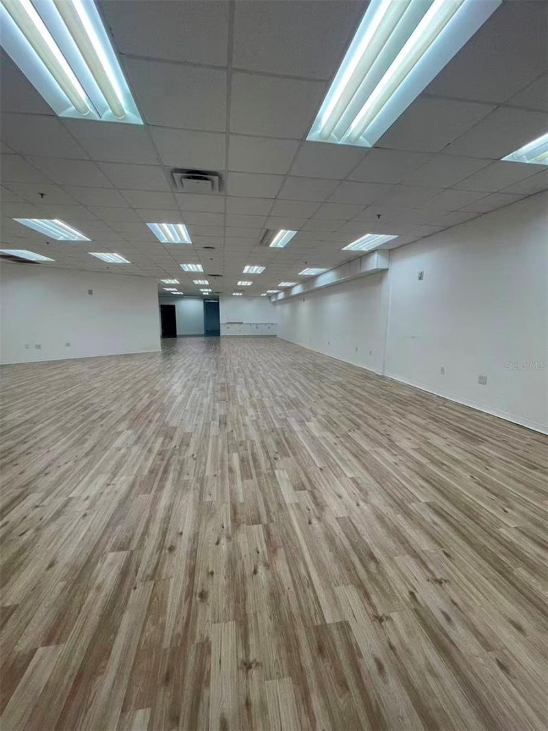 7075 Kingspointe Parkway , Unit 9, Orlando, FL 32819 Photo
