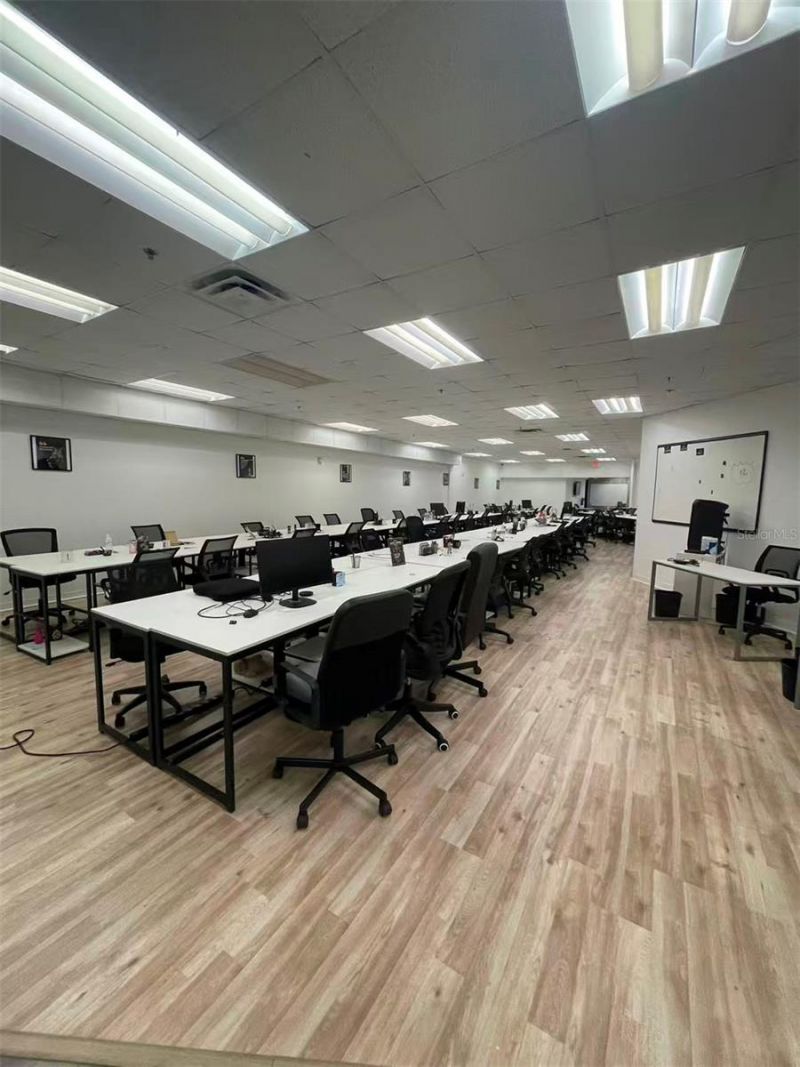 7075 Kingspointe Parkway , Unit 9, Orlando, FL 32819 Photo