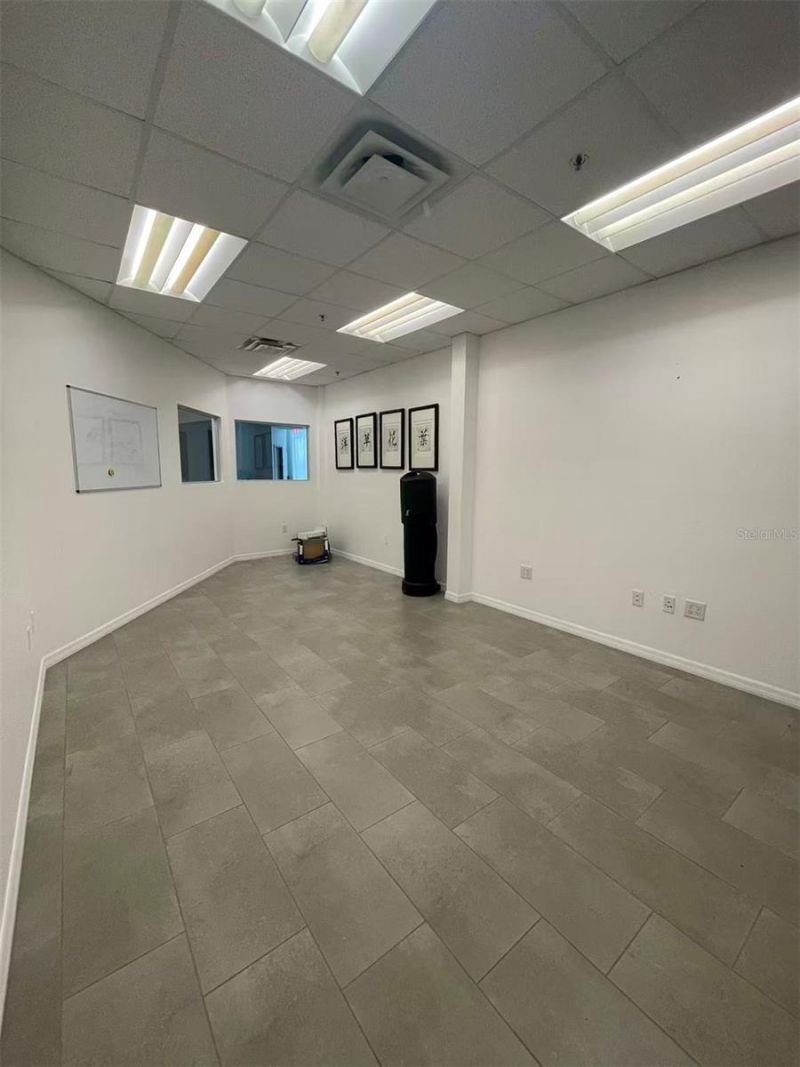 7075 Kingspointe Parkway , Unit 9, Orlando, FL 32819 Photo