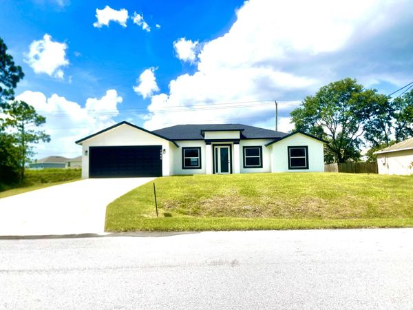 1260 SE Larkspur St Street SE, Palm Bay, FL 32909