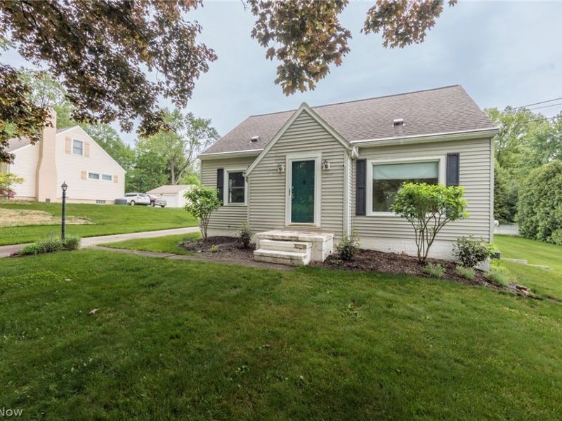 245 Westview Avenue , Wadsworth, OH 44281 Photo 1