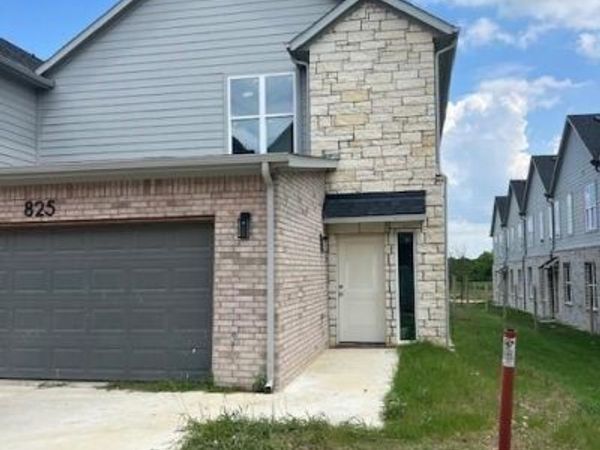 825 Premier Parkway, Grand Prairie, TX 75051