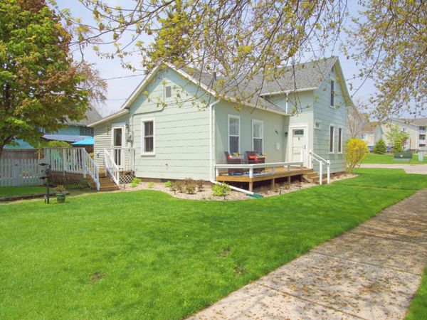 621 N 5th Street, Grand Haven, MI 49417