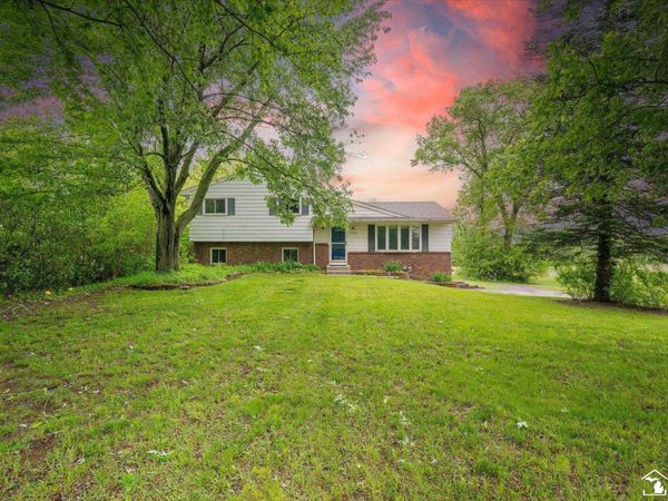 2058 W Erie Road, Temperance, MI 48182