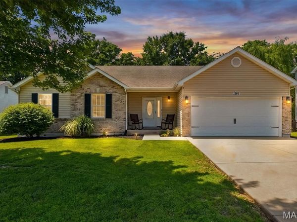 29362 Walnut Lake Lane, Wright City, MO 63390