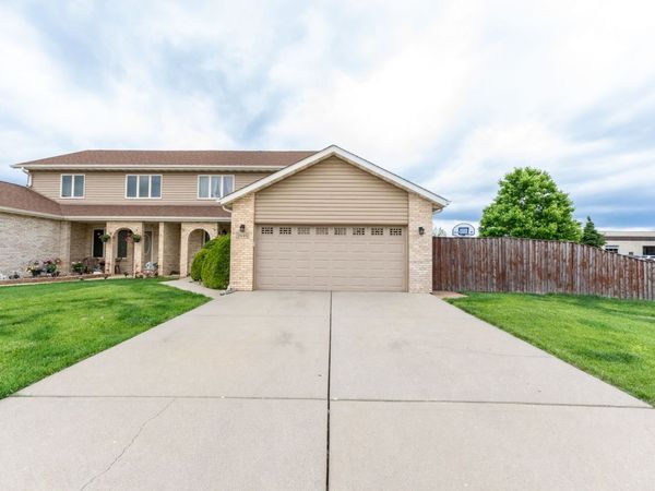 2440 Caton Crest Court , Crest Hill, IL 60403