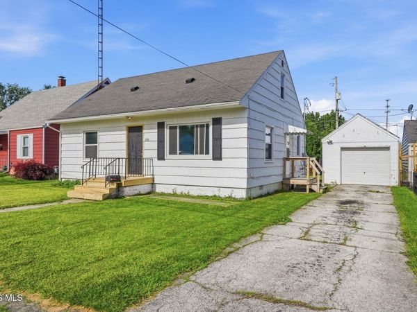 1335 N Union Street , Fostoria, OH 44830