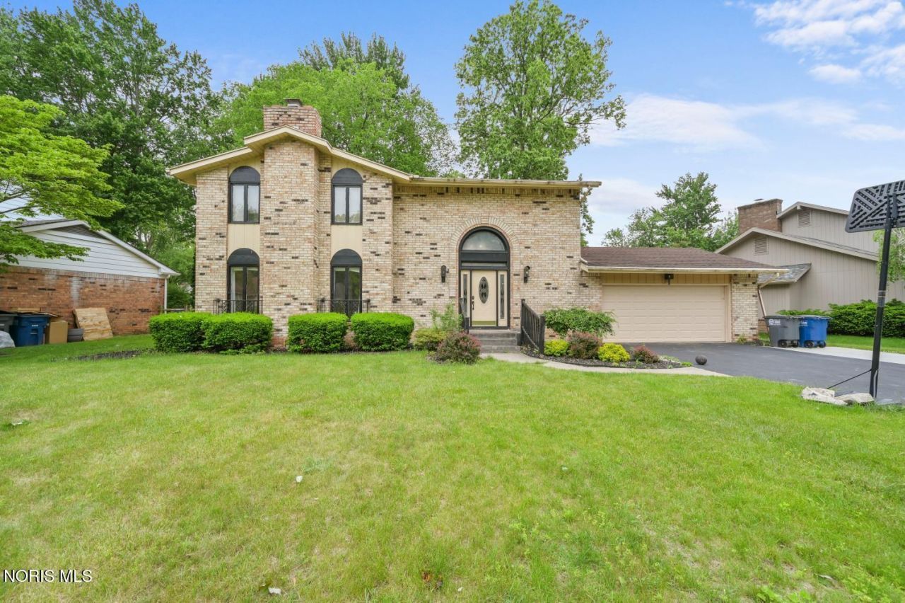 5312 Fredelia Drive, Toledo, OH 43623 Main Photo